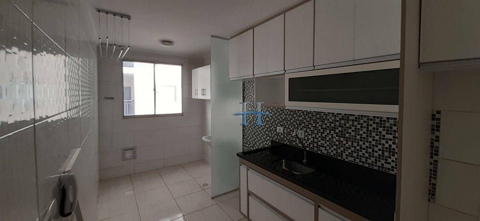 Apartamento à venda com 2 quartos, 60m² - Foto 2