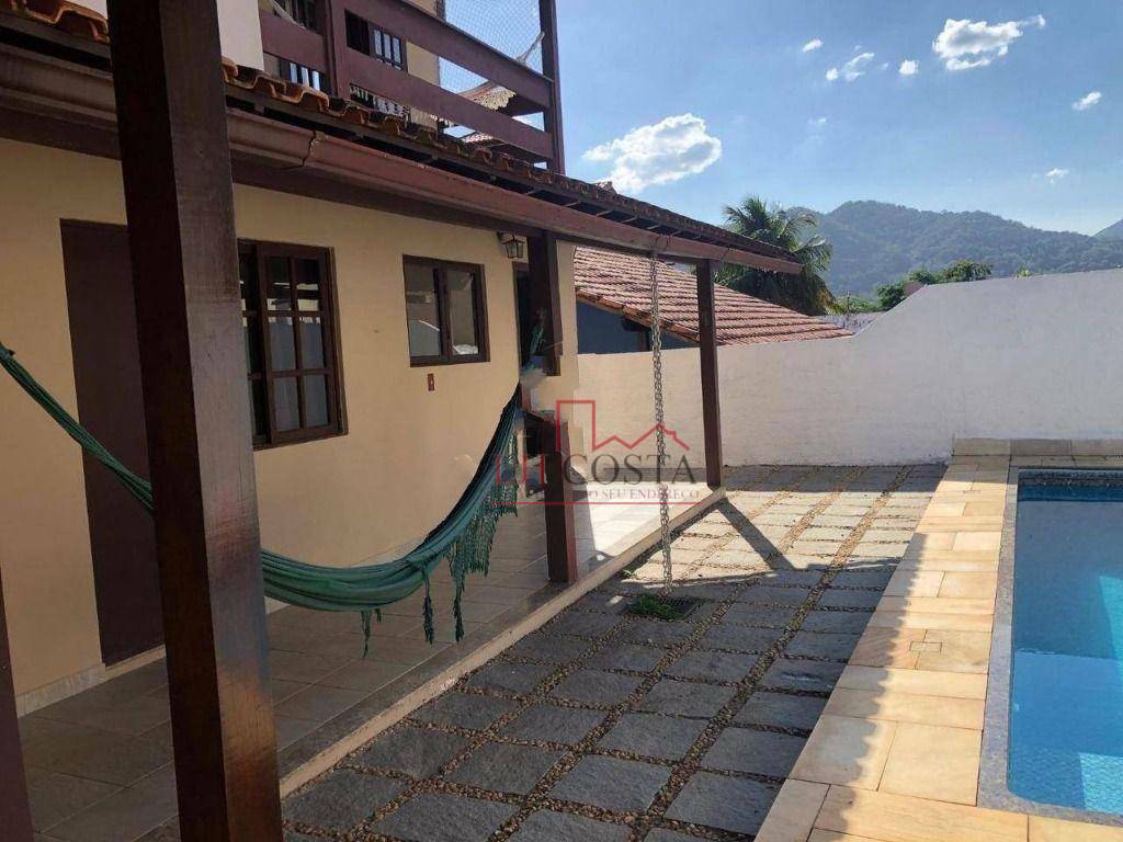 Casa de Condomínio à venda com 4 quartos, 240m² - Foto 29