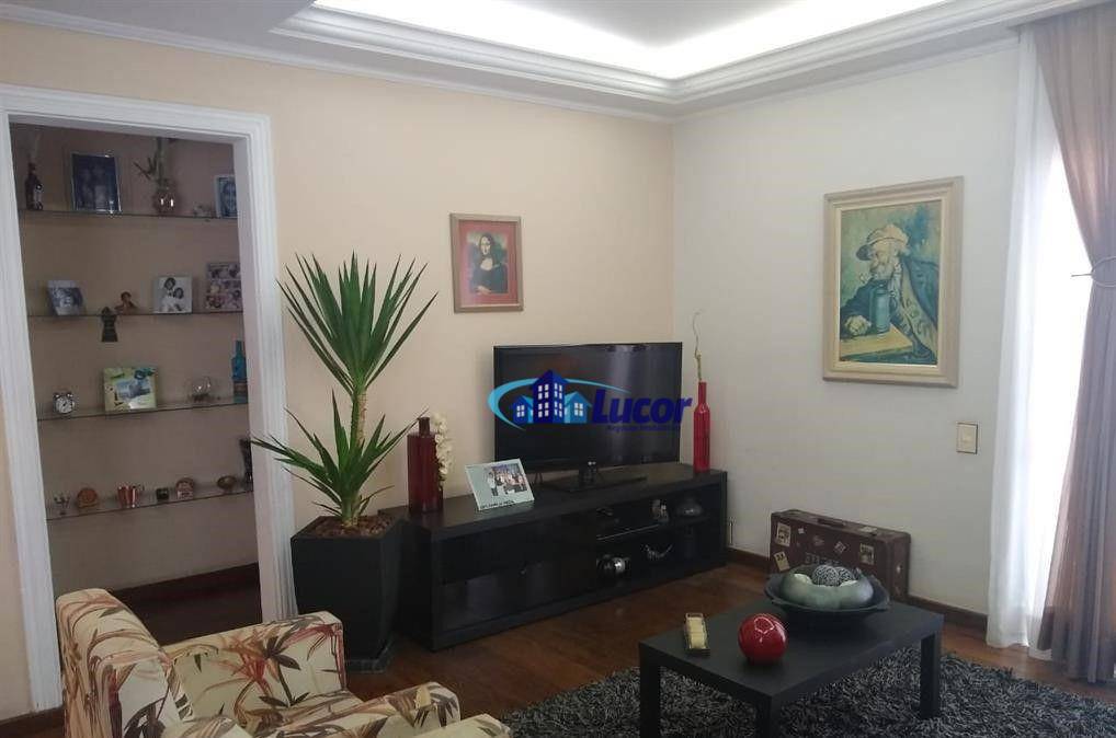 Apartamento à venda com 3 quartos, 107m² - Foto 1