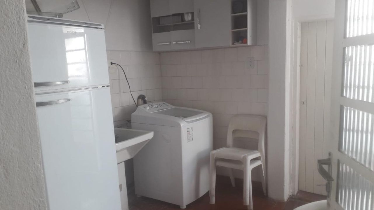 Casa à venda com 3 quartos, 288m² - Foto 2