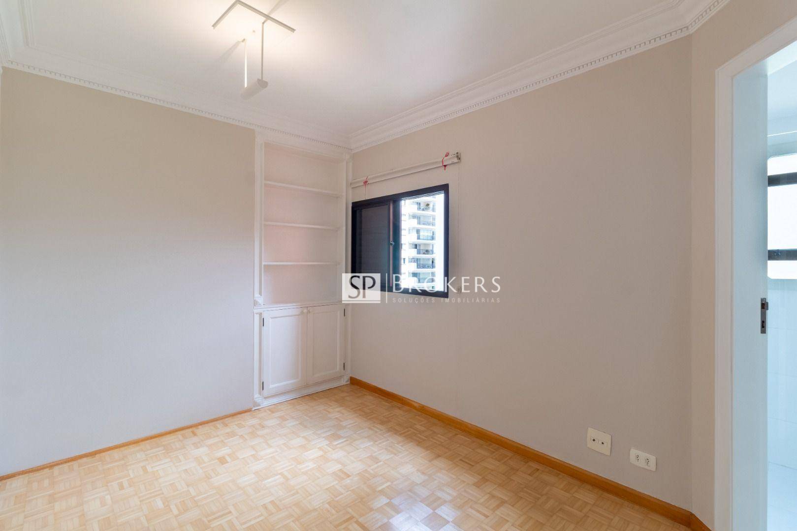 Apartamento à venda e aluguel com 3 quartos, 180m² - Foto 32