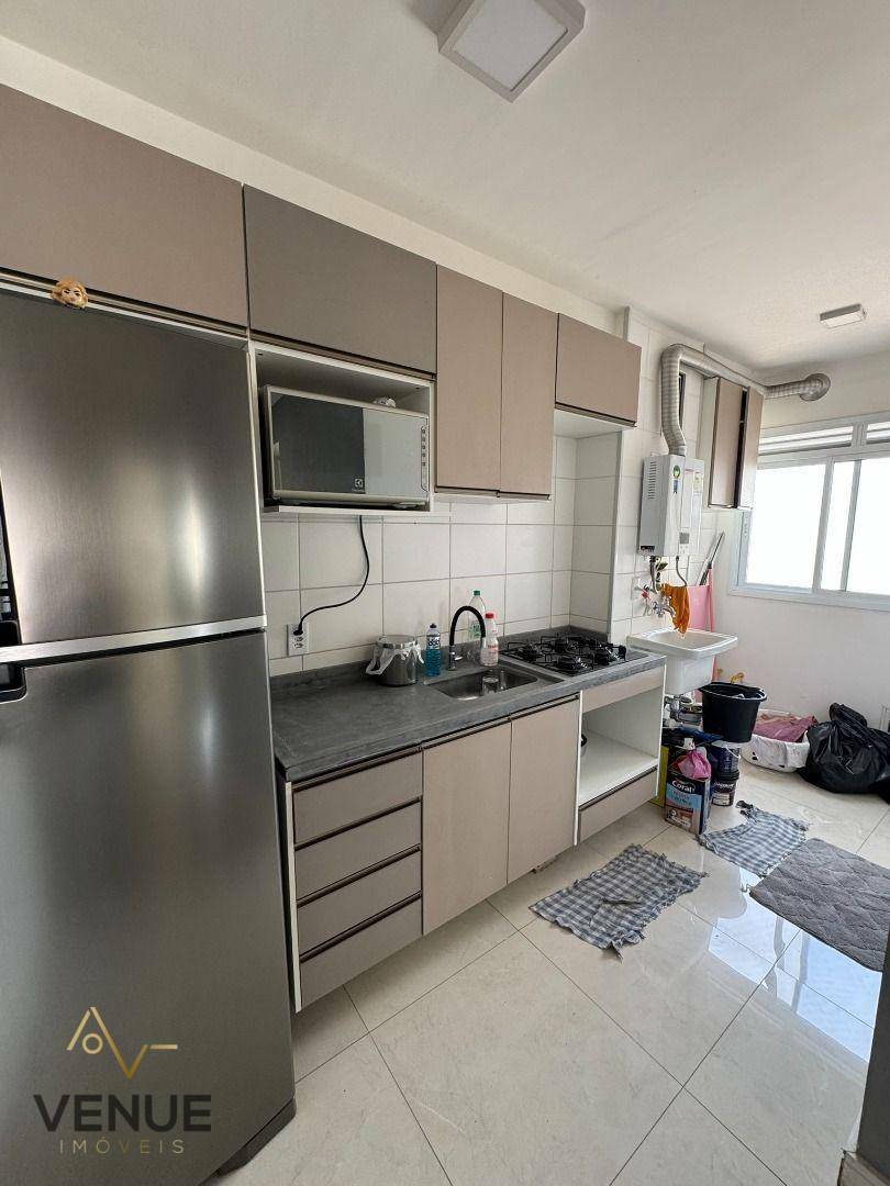 Apartamento para alugar com 3 quartos, 76m² - Foto 10