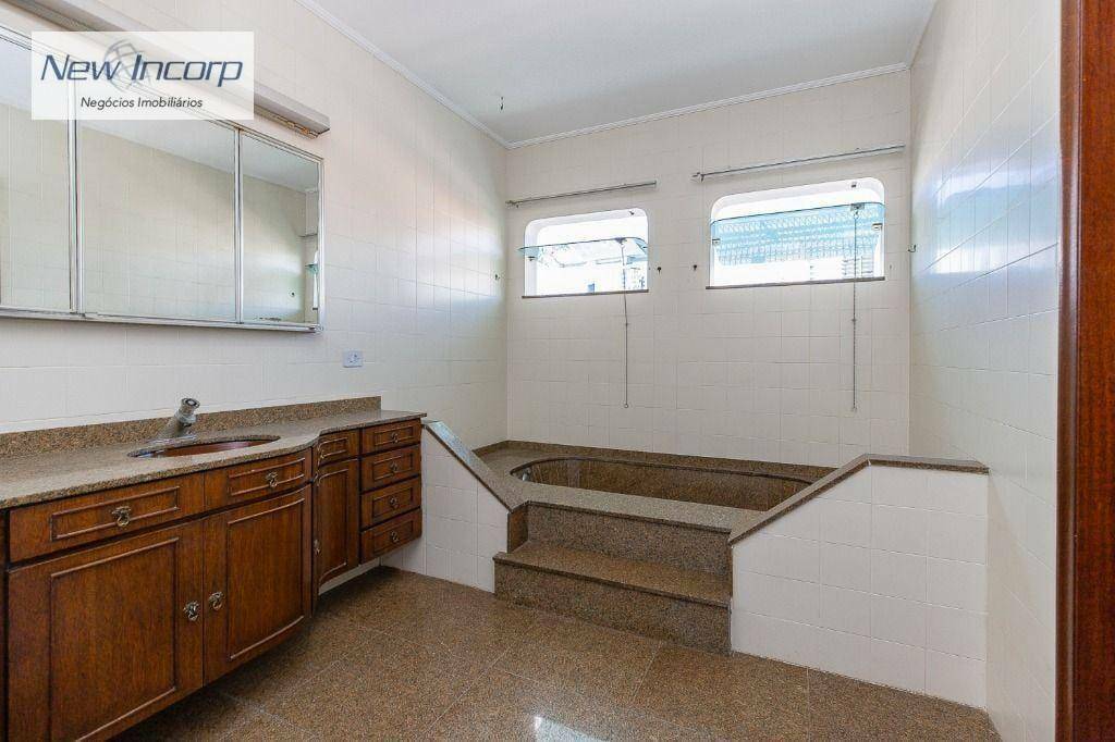 Sobrado à venda com 4 quartos, 298m² - Foto 27