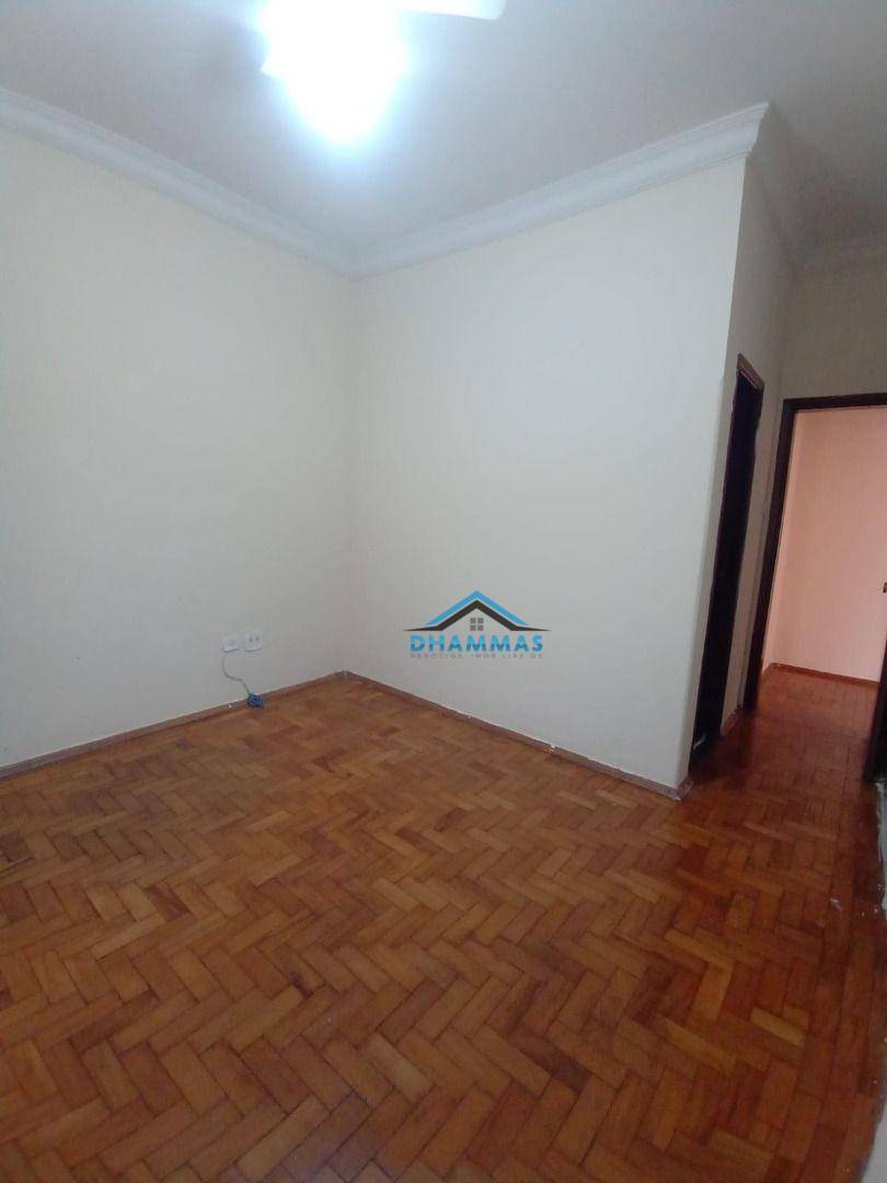 Casa à venda com 3 quartos, 240m² - Foto 7