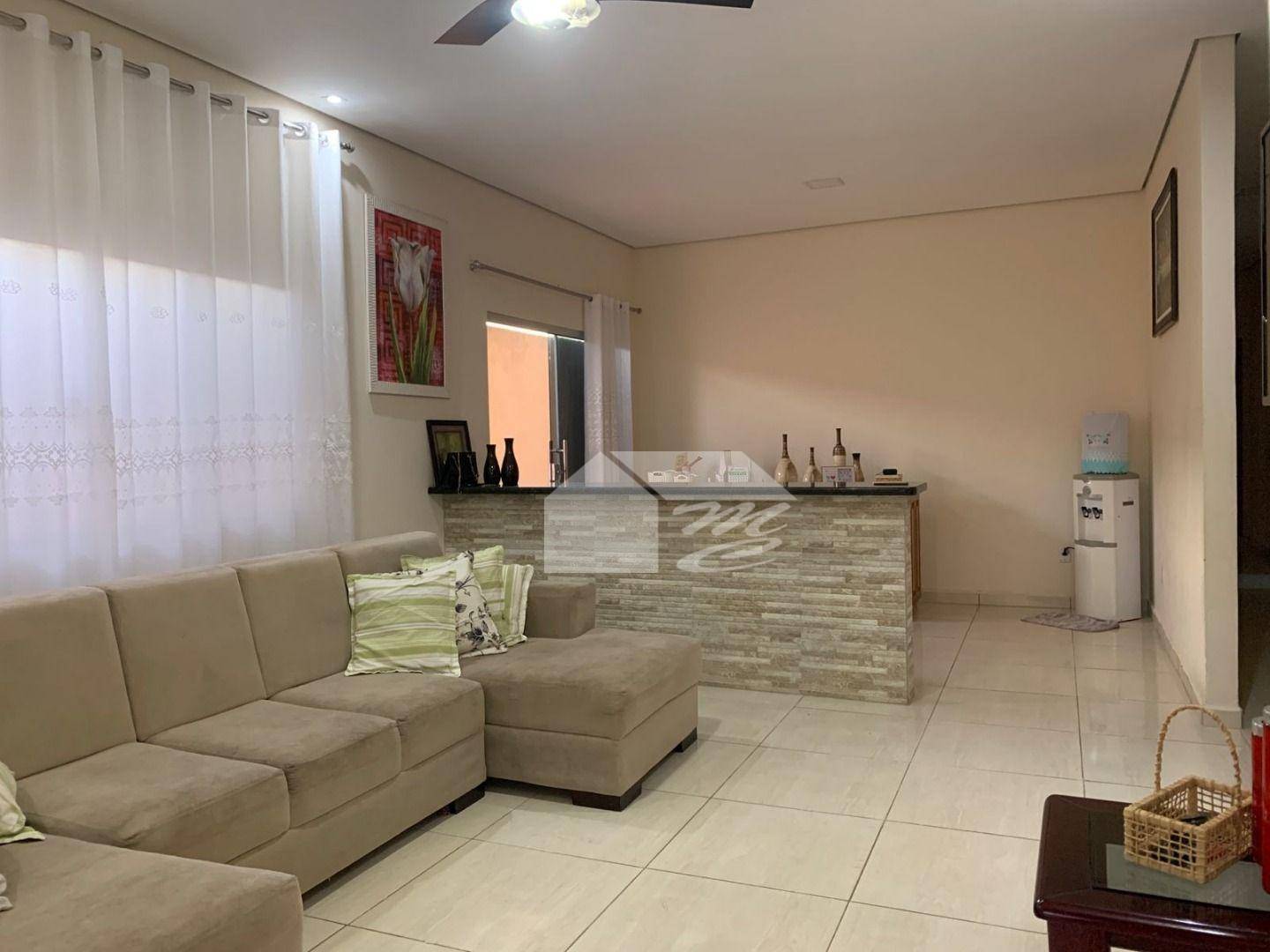 Casa à venda com 3 quartos, 200m² - Foto 4