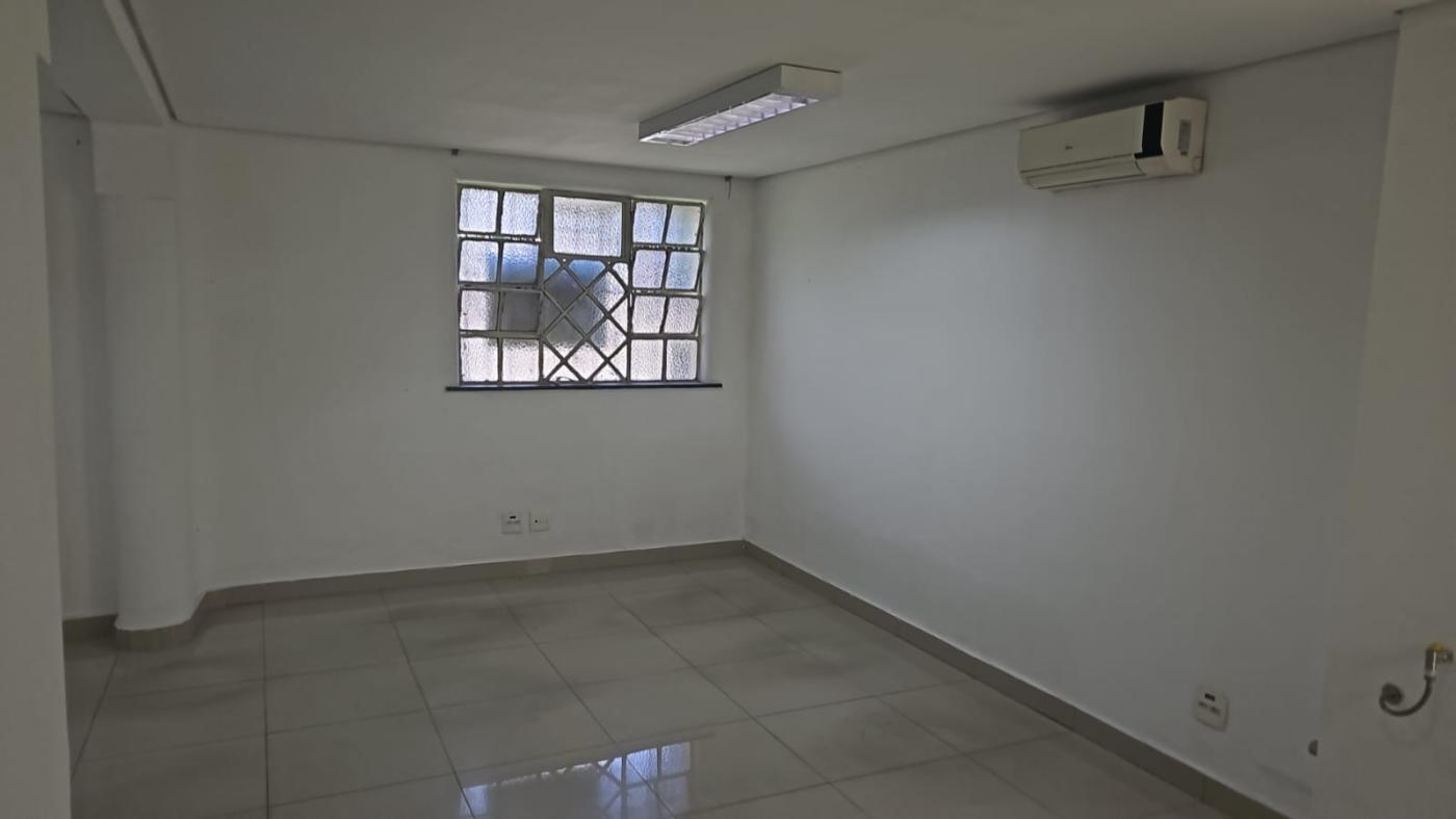 Prédio Inteiro para alugar com 9 quartos, 237m² - Foto 17