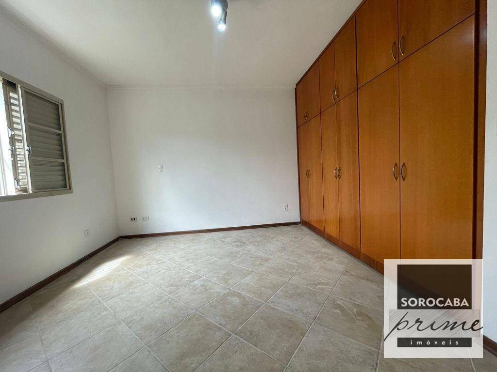 Casa à venda e aluguel com 3 quartos, 375m² - Foto 18