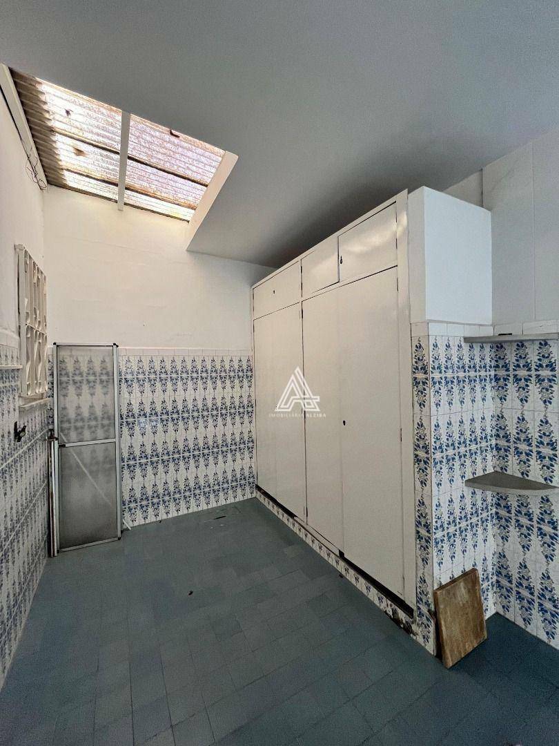 Sobrado à venda com 3 quartos, 200m² - Foto 32