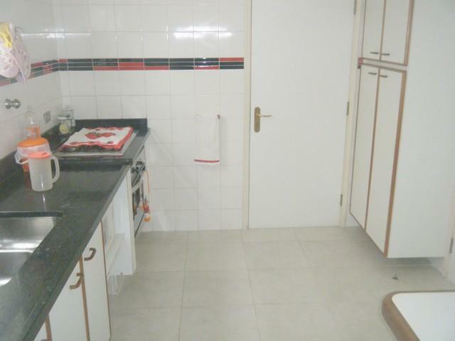 Apartamento à venda com 3 quartos, 181m² - Foto 19