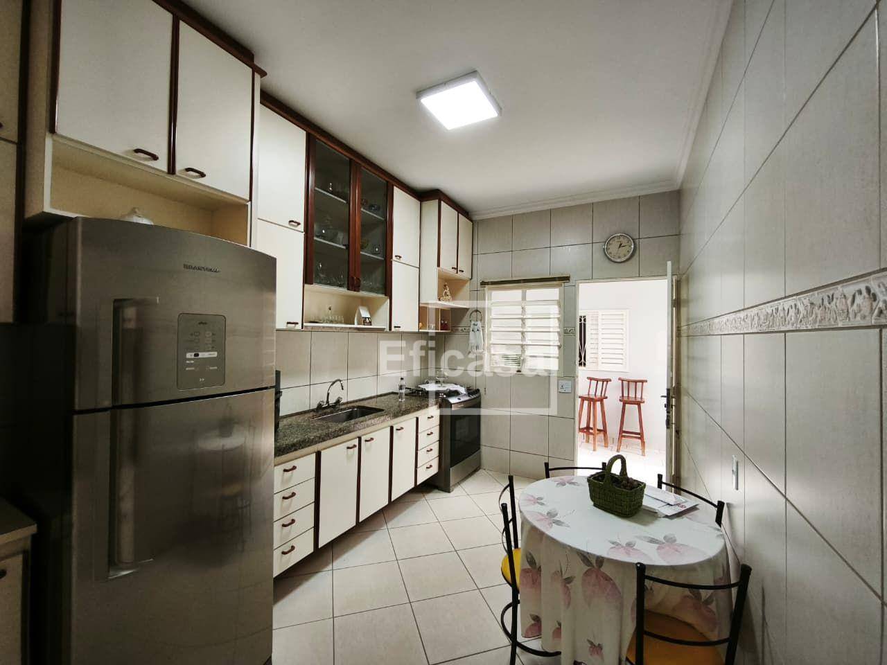 Casa, 3 quartos, 220 m² - Foto 26