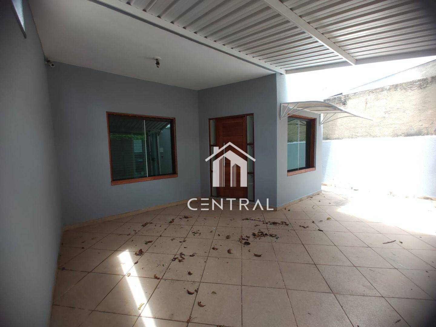 Casa à venda com 3 quartos, 180m² - Foto 2