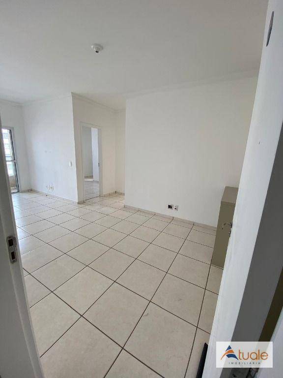 Apartamento para alugar com 2 quartos, 57m² - Foto 8