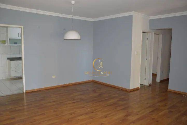 Apartamento para alugar com 3 quartos, 105m² - Foto 1