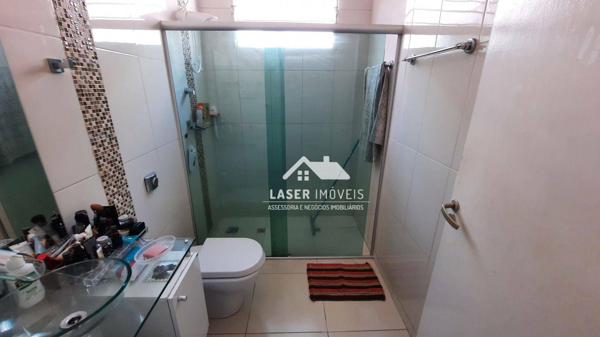 Casa à venda com 2 quartos, 192m² - Foto 12