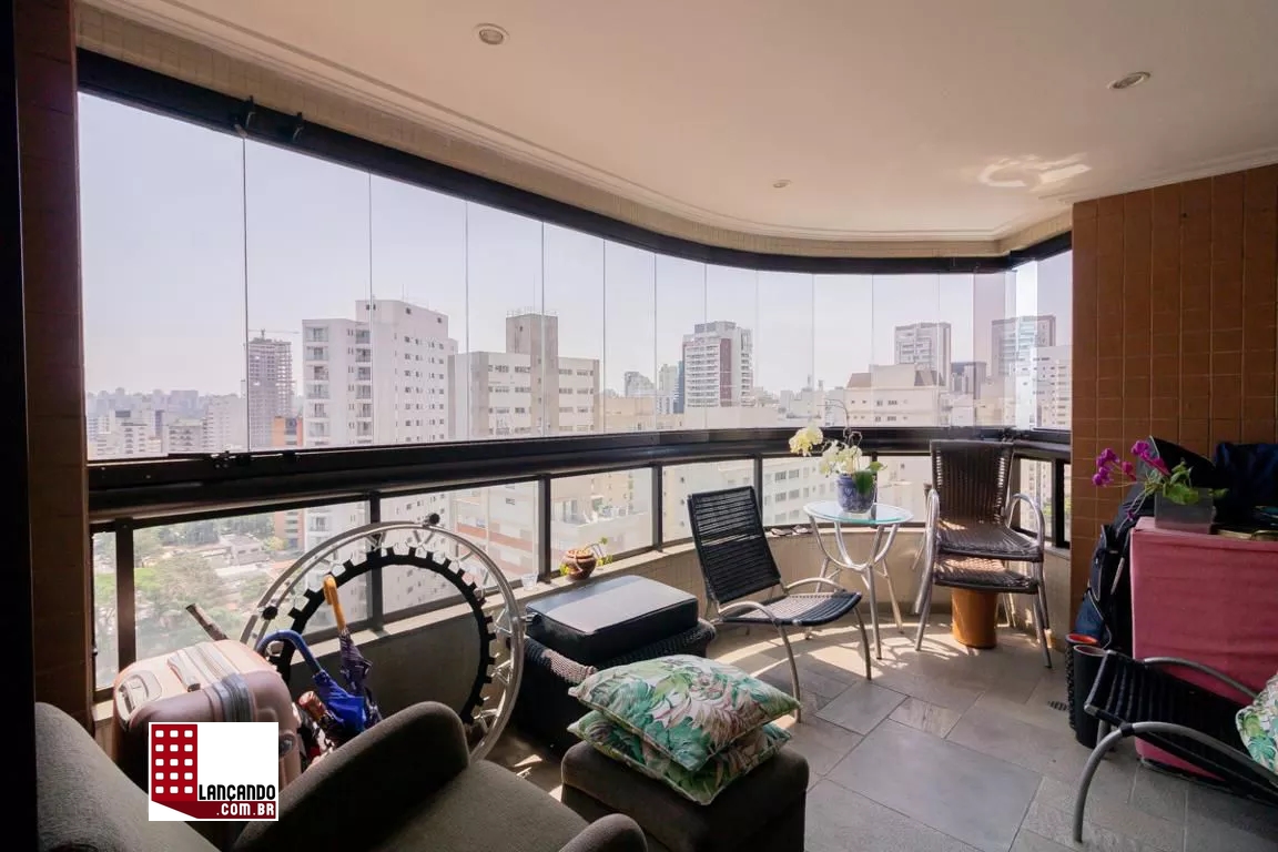 Apartamento à venda com 3 quartos, 180m² - Foto 3