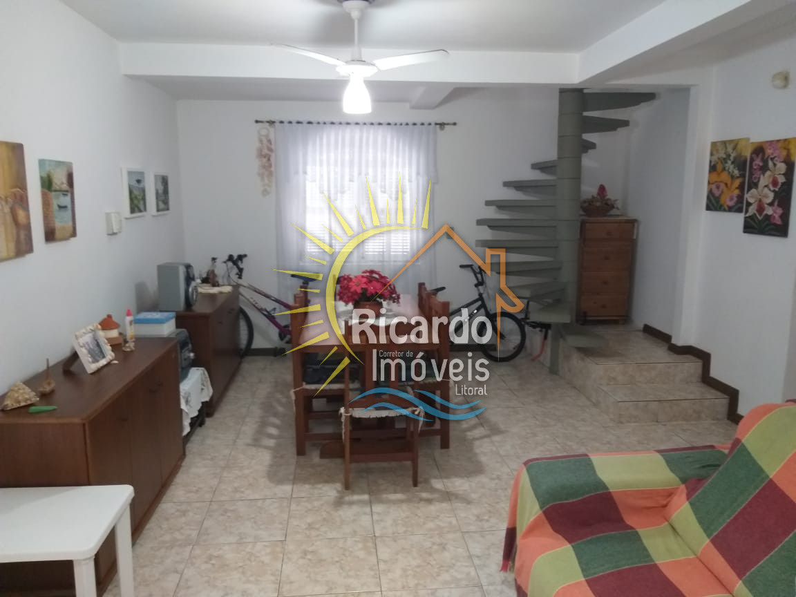 Casa à venda com 6 quartos, 197m² - Foto 12