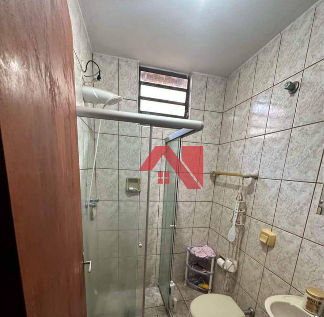 Casa à venda com 3 quartos, 84m² - Foto 10