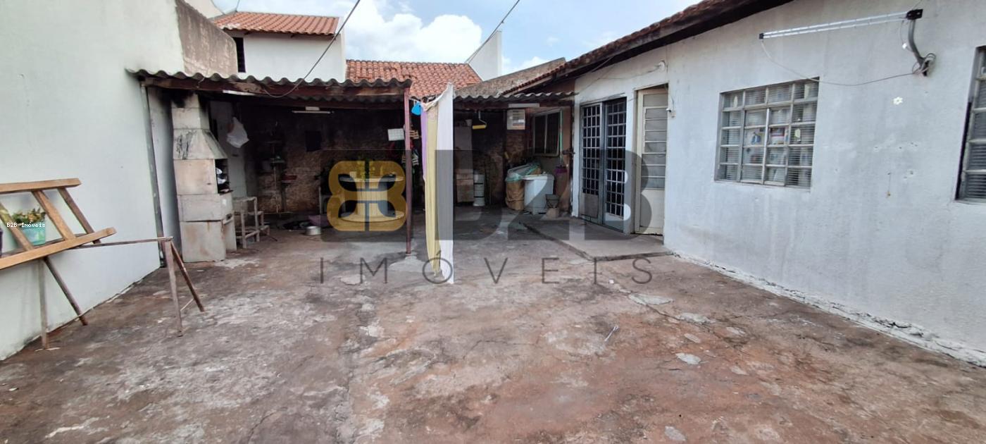 Casa à venda com 3 quartos, 214m² - Foto 3