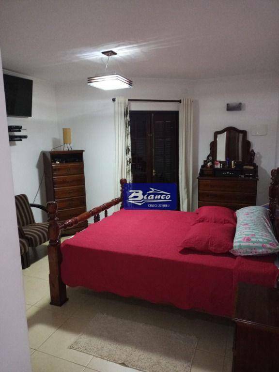 Sobrado à venda com 3 quartos, 220m² - Foto 30