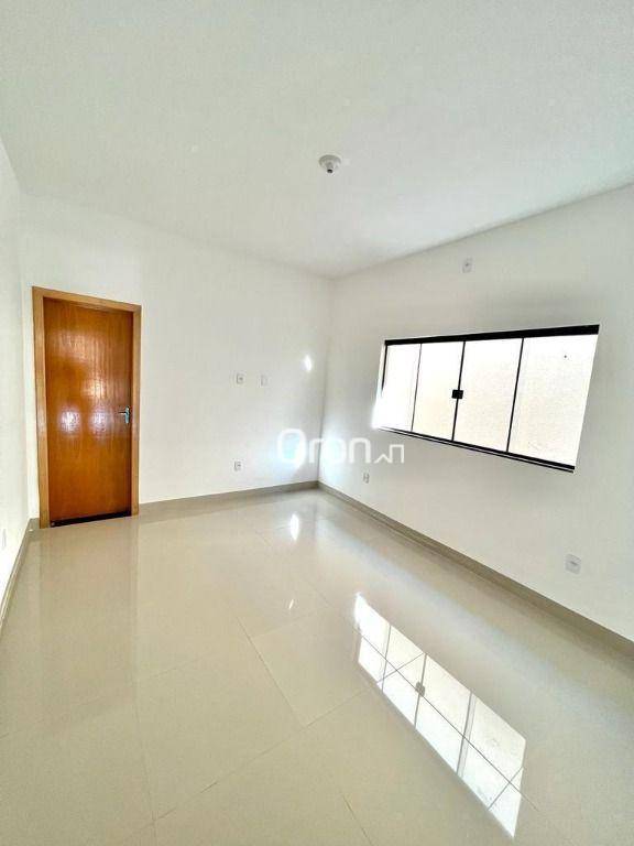 Casa à venda com 3 quartos, 100m² - Foto 5