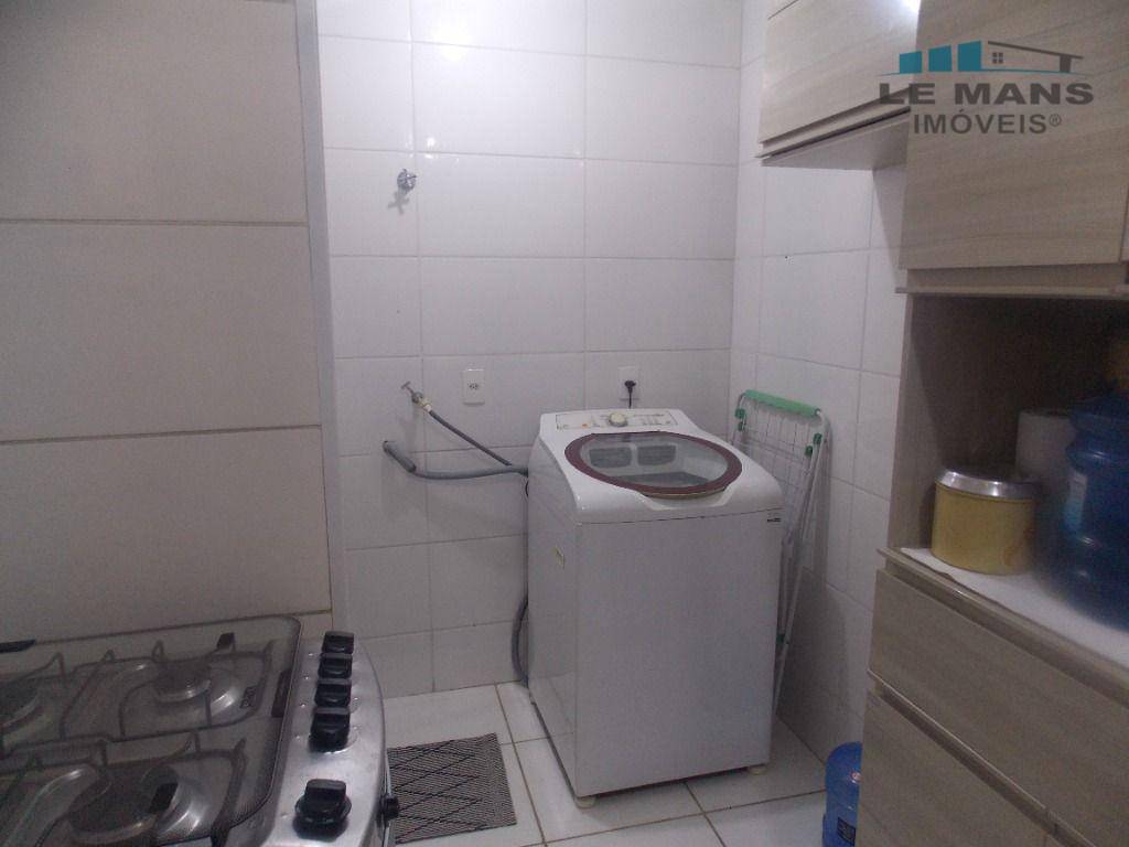 Apartamento à venda com 2 quartos, 60m² - Foto 10