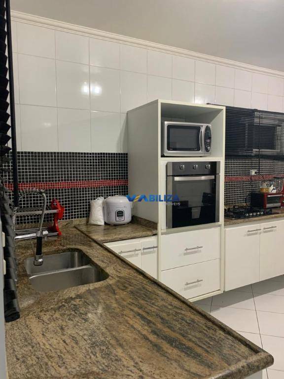 Sobrado à venda com 3 quartos, 213m² - Foto 5