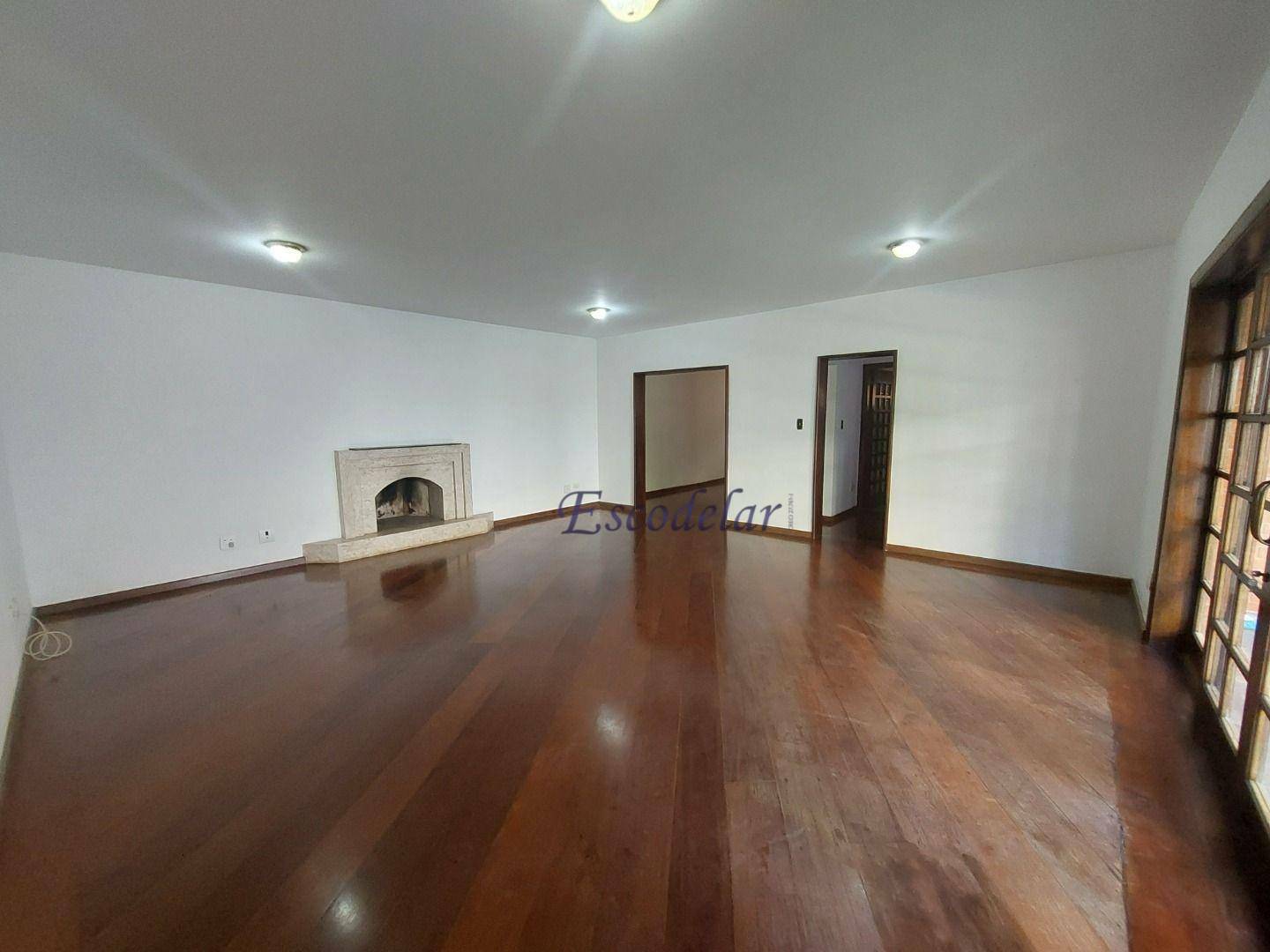 Casa de Condomínio para alugar com 4 quartos, 383m² - Foto 13