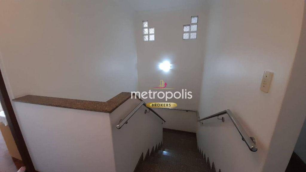 Sobrado à venda com 3 quartos, 300m² - Foto 12