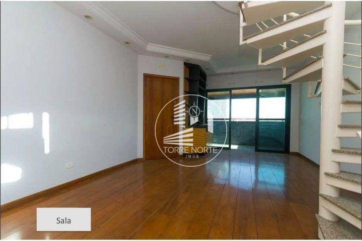 Cobertura à venda com 3 quartos, 220m² - Foto 1