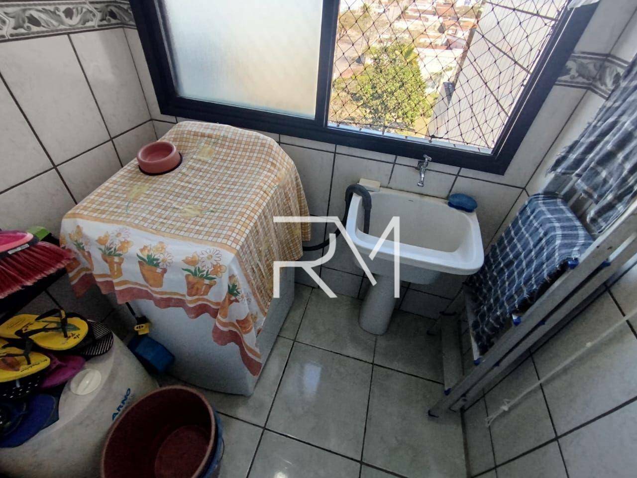 Apartamento à venda com 2 quartos, 75m² - Foto 17