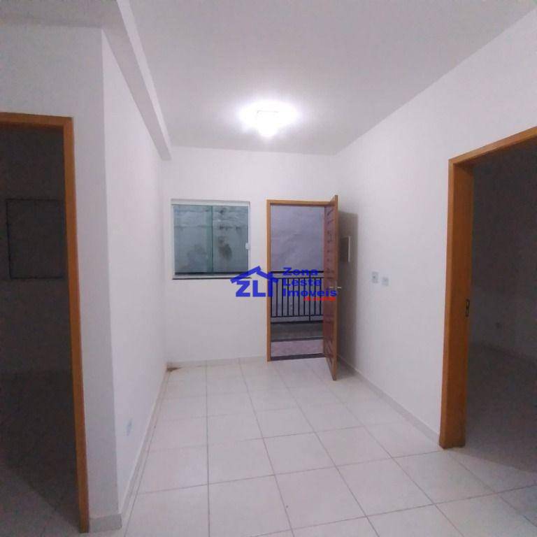 Apartamento à venda com 2 quartos, 40m² - Foto 1