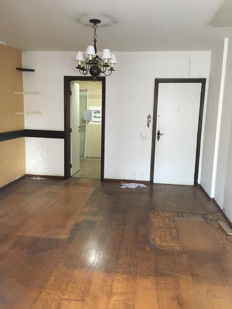 Apartamento à venda com 2 quartos, 80m² - Foto 1