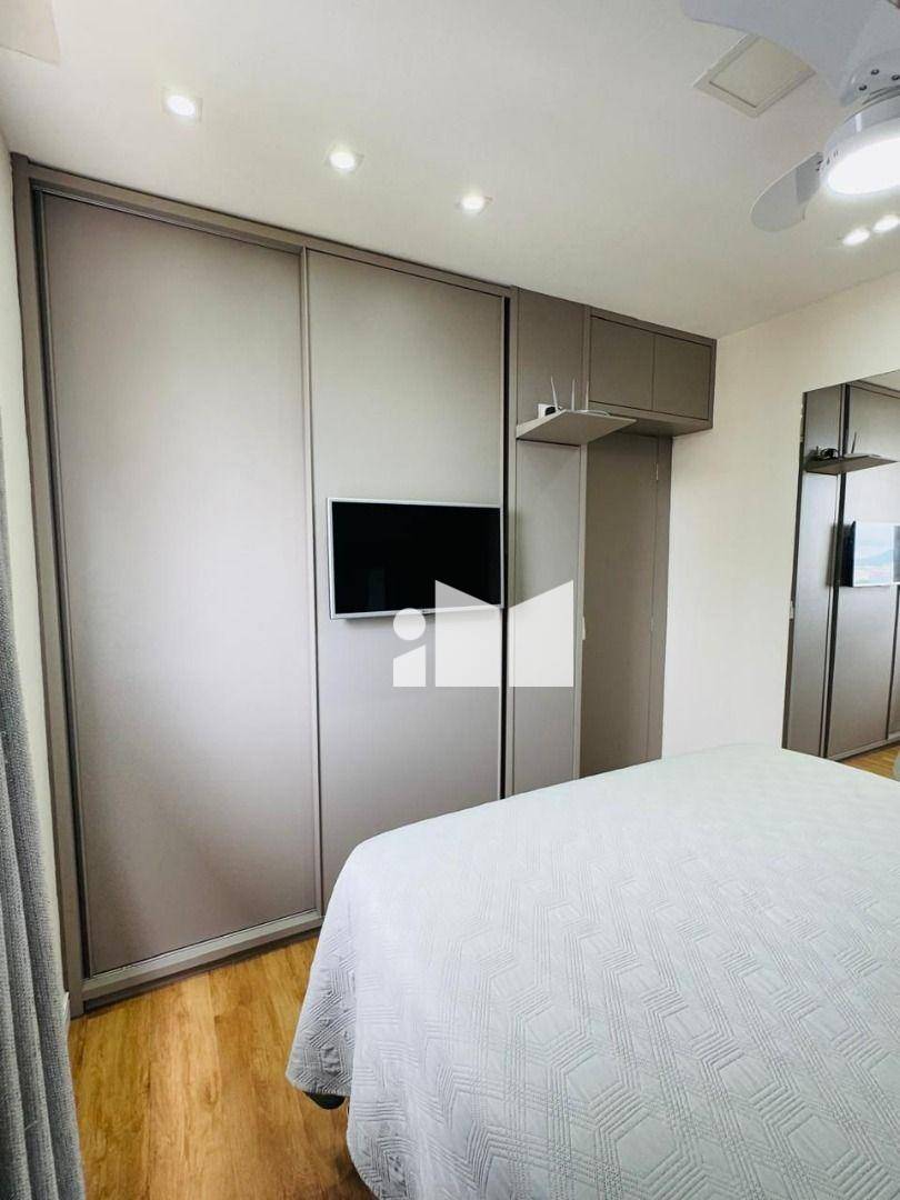 Apartamento à venda com 3 quartos, 80m² - Foto 18