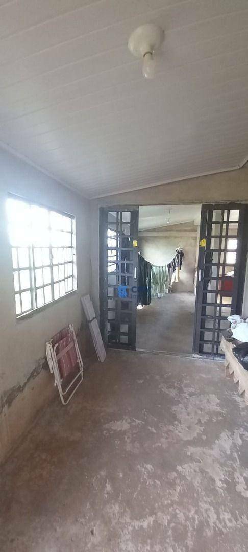 Chácara à venda com 4 quartos, 300m² - Foto 13