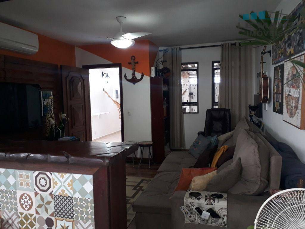 Casa à venda com 2 quartos, 69m² - Foto 8