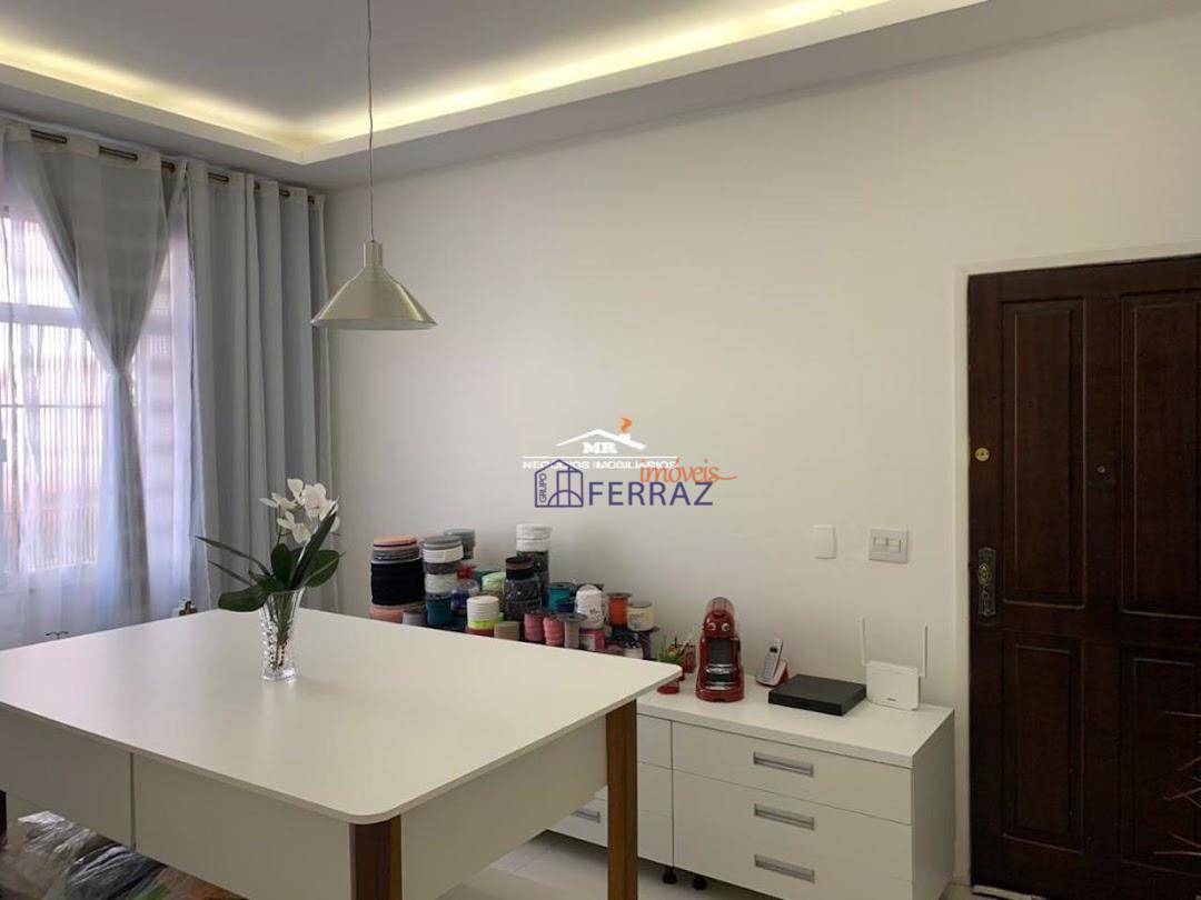 Apartamento à venda com 2 quartos, 70m² - Foto 1