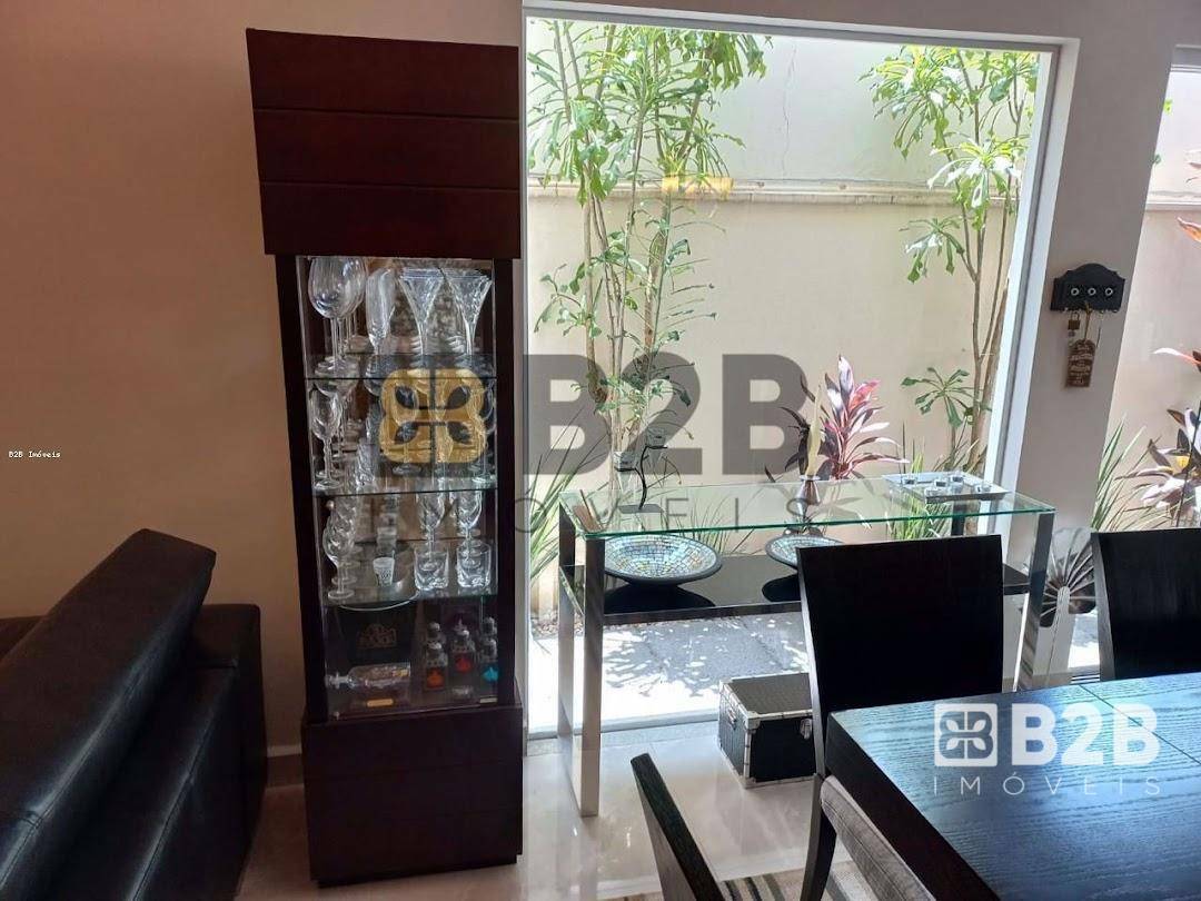 Casa à venda com 3 quartos, 150m² - Foto 17
