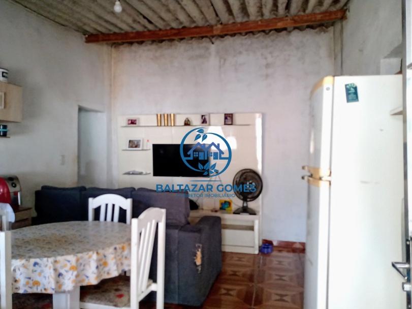 Casa à venda com 2 quartos, 500m² - Foto 5