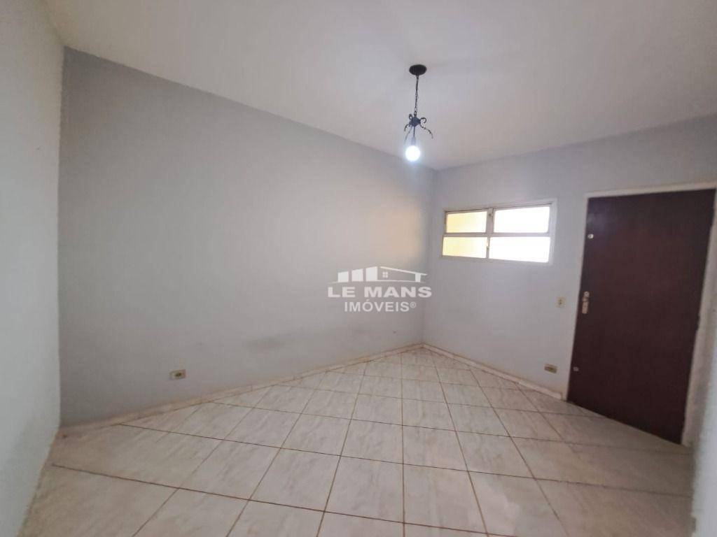 Apartamento à venda com 2 quartos, 58m² - Foto 4