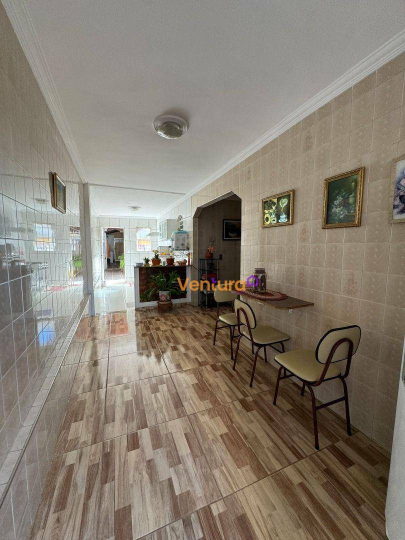 Casa à venda com 3 quartos, 230M2 - Foto 9