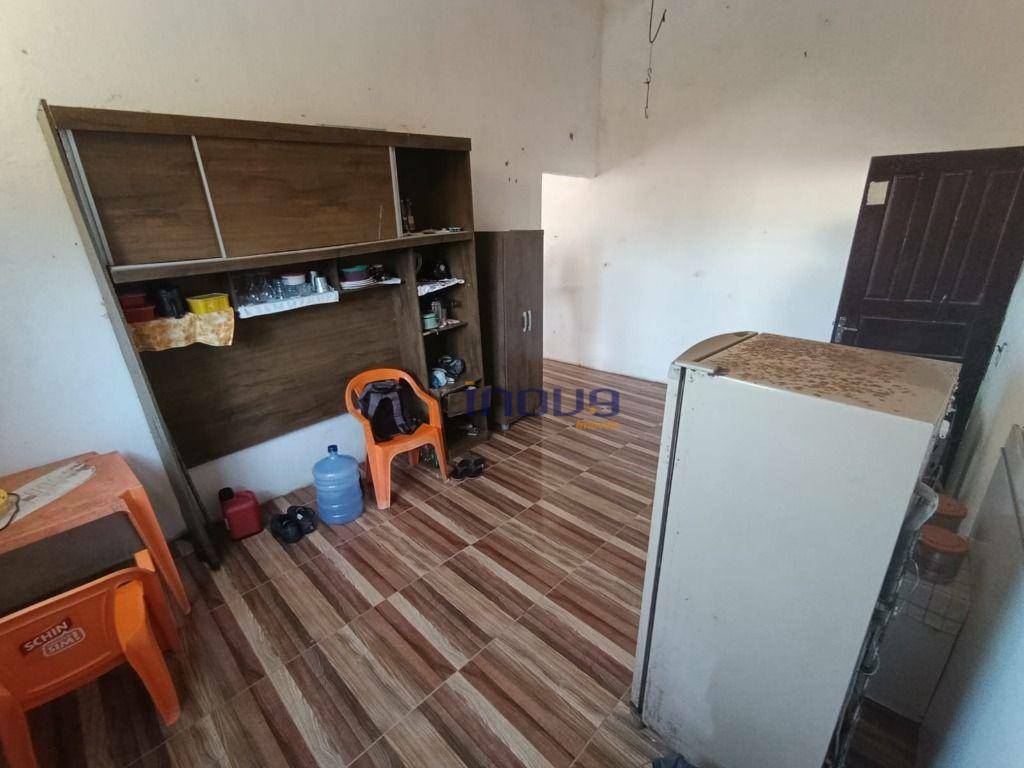 Casa à venda com 4 quartos, 165m² - Foto 11