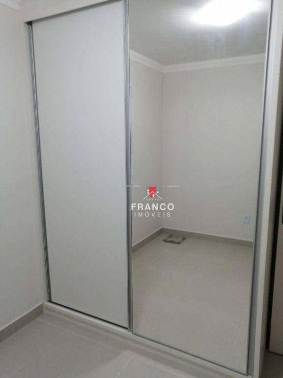 Apartamento à venda com 2 quartos, 43m² - Foto 11