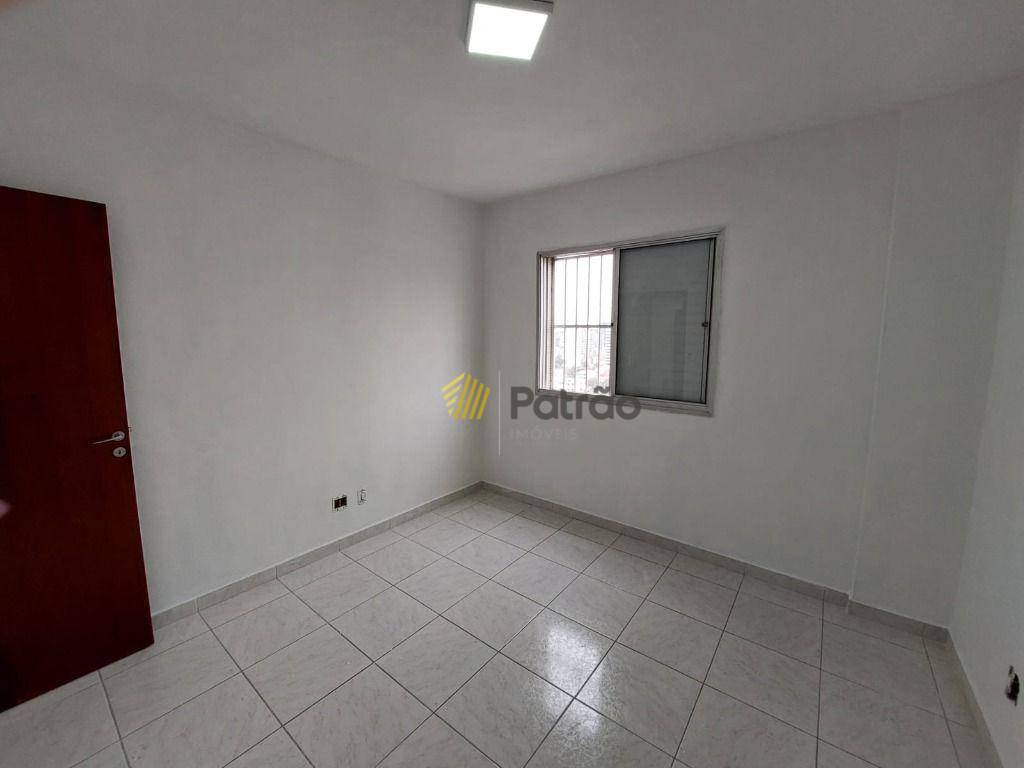 Apartamento à venda com 2 quartos, 64m² - Foto 19