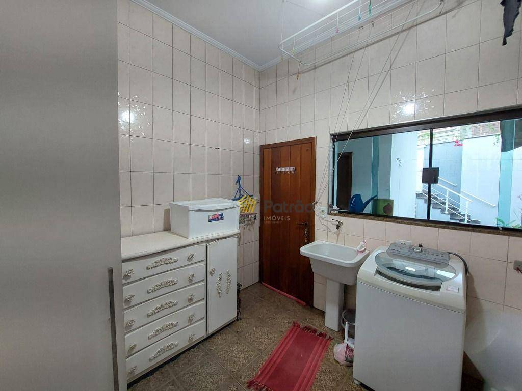 Sobrado à venda com 4 quartos, 333m² - Foto 29