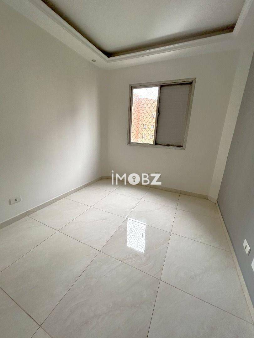 Apartamento à venda com 2 quartos, 75m² - Foto 9