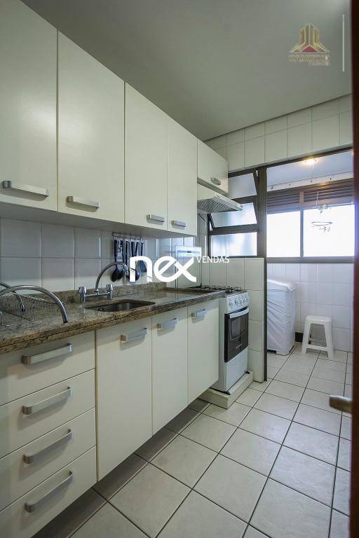 Apartamento à venda com 2 quartos, 79m² - Foto 9