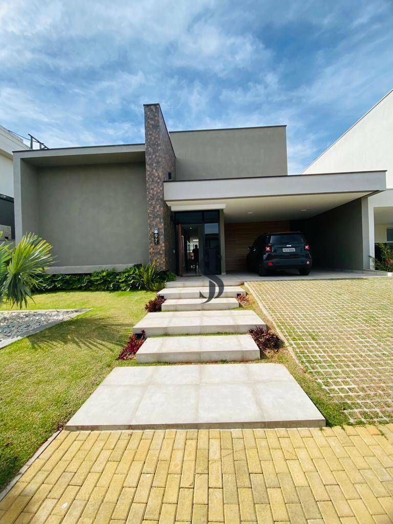 Casa à venda com 4 quartos, 250m² - Foto 2