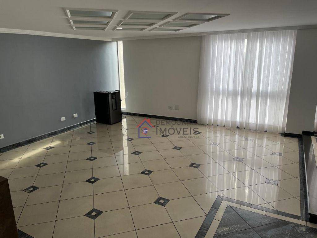 Apartamento à venda com 4 quartos, 198m² - Foto 2