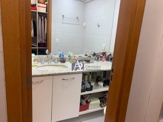 Apartamento à venda com 3 quartos, 91m² - Foto 2