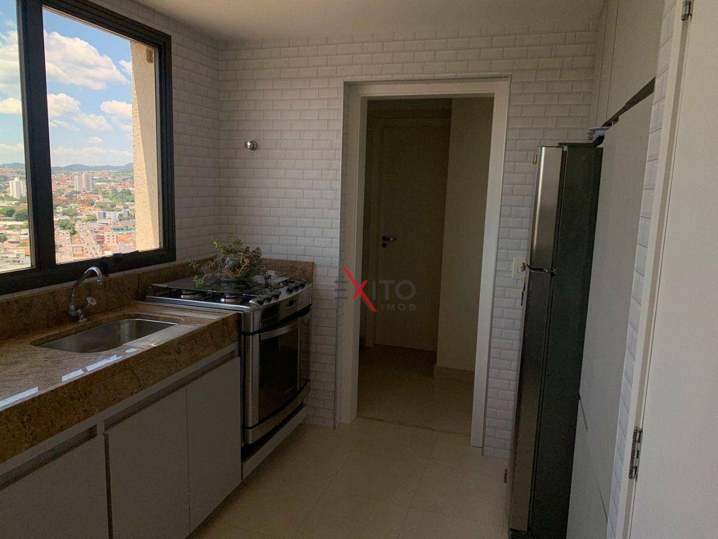 Apartamento à venda com 3 quartos, 272m² - Foto 10